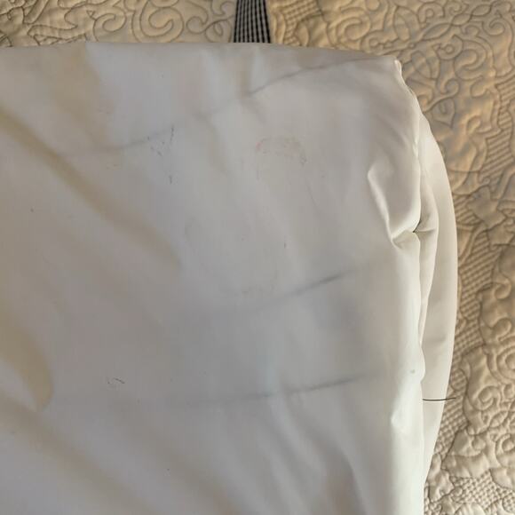 LeSportSac Floral Medium (15x12.5x8) Weekender Travel Duffel Bag - Picture 16 of 16